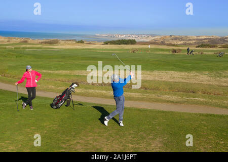 Wimereux (Francia settentrionale), lungo la 'Côte d'Opale' area costiera. Matura sul campo da golf Foto Stock