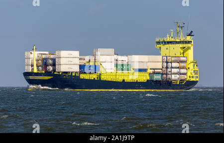 Cuxhaven, Germania - 14 Giugno 2014: Typ 160 Open-Top-Container-Feedership . Costruire da Sietas-Werft ad Amburgo, in Germania. Foto Stock