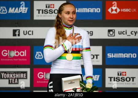 Harrogate, Regno Unito. Il 27 settembre 2019. Megan Jastrab degli USA prende d'oro nel 2019 i Mondiali di ciclismo su strada 2009 Womens Junior la gara su strada. Settembre 27, 2019 Dan-Cooke credito/Alamy Live News Foto Stock