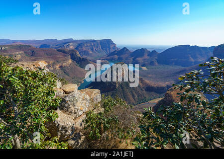 La spettacolare vista delle tre rondavels e il fiume blyde canyon in Sud Africa Foto Stock