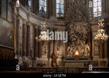 Beziers Cattedrale di Saint-Nazaire e Saint Celse. Gotica costruita sul luogo del massacro da parte crociata albigese Foto Stock