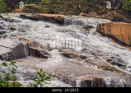 Bella cascata Camly In da Lat città, Foto Stock