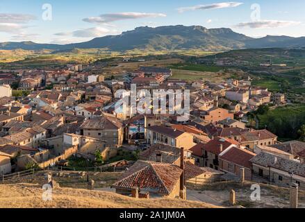 Villaggio di San Vicente de la Sonsierra, La Rioja, Spagna Foto Stock