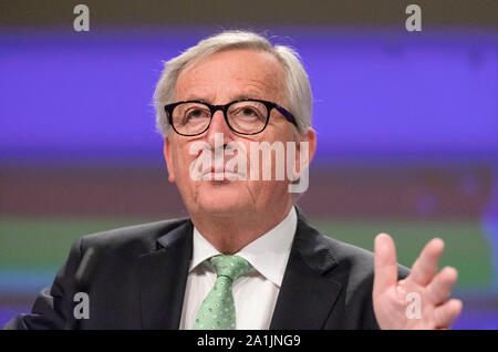 Il Belgio a Bruxelles in maggio 07, 2019: Jean Claude Juncker, presidente della Commissione europea, per partecipare ad una conferenza al Berlaymont, tenendo stock Foto Stock