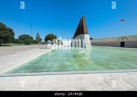 Belem War Memorial, monumento aos Combatentes da Guerra do Ultramar, Belem, Lisbona, Portogallo Foto Stock