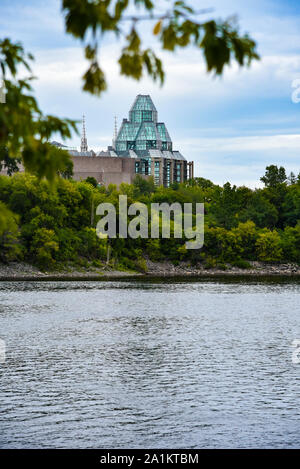 Galleria Nazionale del Canada in background Foto Stock