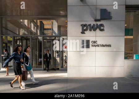 Il New York uffici di PricewaterhouseCoopers (PWC), la multinazionale azienda contabile, su Madison Avenue Martedì, 17 settembre 2019. (© Richard B. Levine) Foto Stock