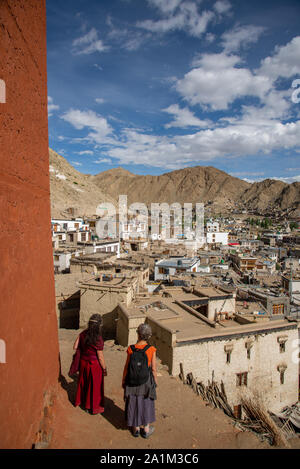 Monaci femmina a Leh in Ladakh in India Foto Stock
