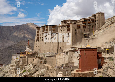 Vista sul vecchio posto vicino a Leh in Ladakh, India Foto Stock