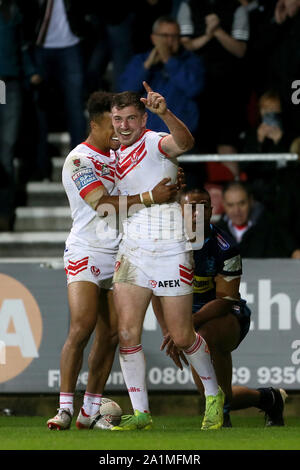 Saint Helens Mark Percival punteggi durante il Betfred Super League Semi-Final al totalmente Wicked Stadium, St Helens. Foto Stock