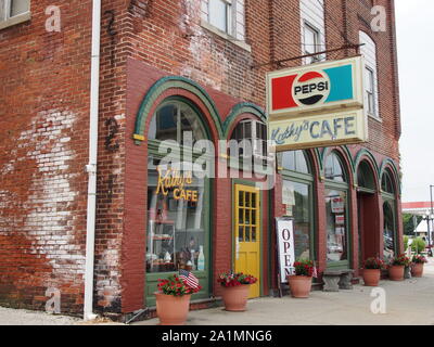 Kathy's Cafe nel piccolo Midwestern città americana di Morgantown, Indiana, Stati Uniti d'America, 29 luglio 2019, © Katharine Andriotis Foto Stock