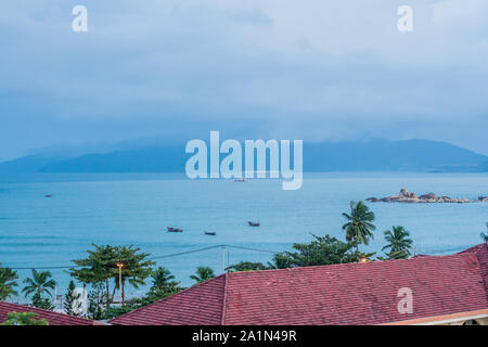 Barche da pesca in marina a Nha Trang Foto Stock