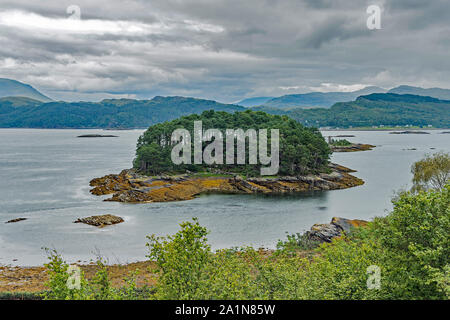 Isola di marea sul Loch Carron, Plockton, Scozia Foto Stock