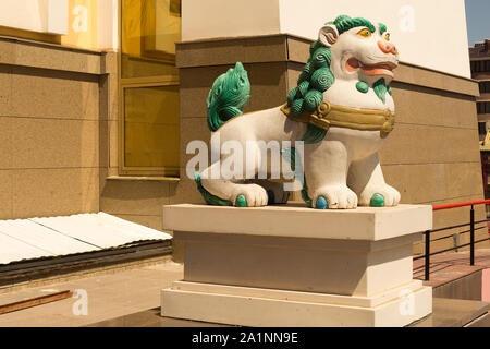 Tempio buddista Golden dimora del Buddha Shakyamuni in Elista, Repubblica di Kalmykia Foto Stock