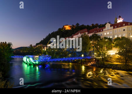 Graz: fiume Mur, isola Murinsel, Clock Tower, in Austria, Steiermark, Stiria, Regione Graz Foto Stock