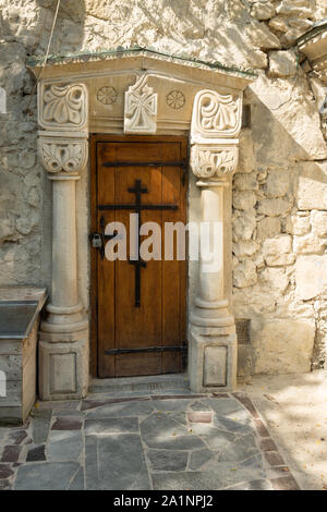 Bakhchisarai.Santo Monastero di assunzione nella grotta Foto Stock