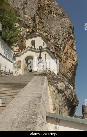 Bakhchisarai.Santo Monastero di assunzione nella grotta Foto Stock