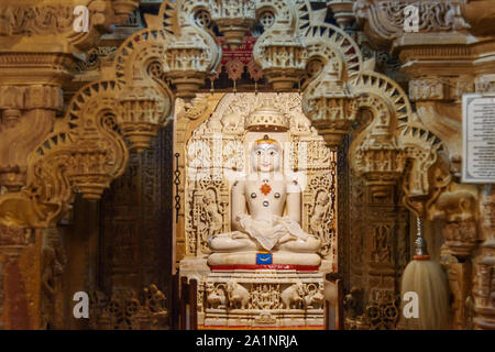 Jaisalmer, India - 16 Febbraio 2019: Bada Bagh cenotaphs antico complesso in Jaisalmer. Rajasthan Foto Stock