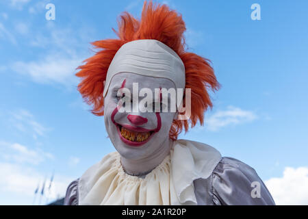 Glasgow, Scotland, Regno Unito. 28 Sep, 2019. Un cosplayer vestito come Pennywise Il Clown ballare, da un personaggio del romanzo di orrore che da Stephen King che frequentano il sistema MCM Comic Con tenutasi presso la SEC Center. Credito: Berretto Alamy/Live News Foto Stock