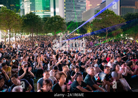 Central, Hong Kong. 28 Sep, 2019. Rally da migliaia di pro-democrazia sostenitori presso uffici del governo centrale a Tamar Park per segnare il quinto anniversario dell'inizio dell'Ombrello di movimento. Credito: Iain Masterton/Alamy Live News Foto Stock