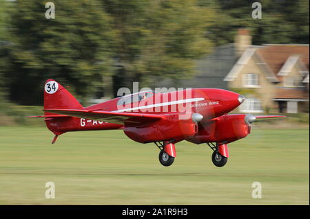 La dH.88 Comet Racer, vincitore del 1934 London-Australia Air Race, battenti dalla sua casa al vecchio operaio. Foto Stock