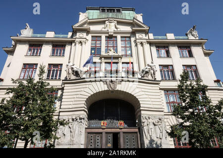 Praga, Repubblica Ceca. Municipio / Nova radnice (1912) in Marianske namesti square. Edificio in stile Liberty Foto Stock