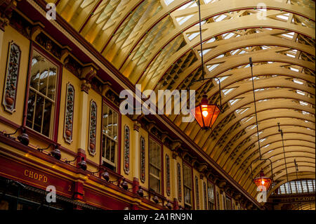 Oriente Arcade del mercato Leadenhall nella città di Londra Foto Stock