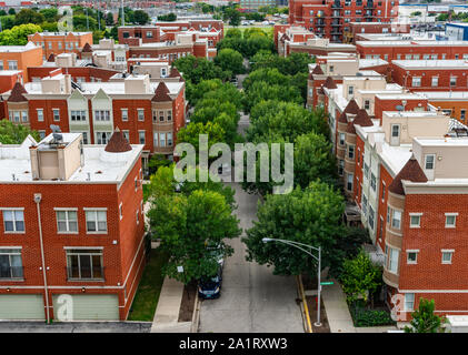 Tettuccio di strada residenziale vista in Lincoln Park di Chicago Foto Stock