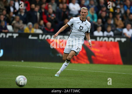 Swansea, Regno Unito. 28 Sep, 2019. Sam Surridge di Swansea City in azione.EFL Skybet partita in campionato, Swansea City v Reading al Liberty Stadium di Swansea sabato 28 settembre 2019. Questa immagine può essere utilizzata solo per scopi editoriali. Solo uso editoriale, è richiesta una licenza per uso commerciale. Nessun uso in scommesse, giochi o un singolo giocatore/club/league pubblicazioni. pic da Andrew Orchard/Andrew Orchard fotografia sportiva/Alamy Live news Credito: Andrew Orchard fotografia sportiva/Alamy Live News Foto Stock