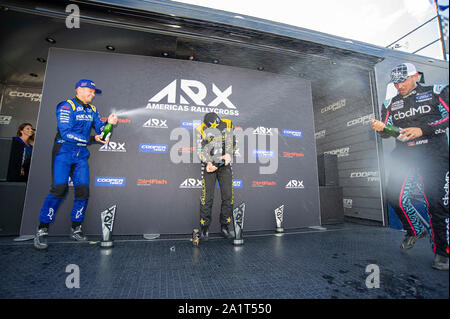 Austin, Stati Uniti d'America. 28 Sep, 2019. 28 settembre 2019: Tanner Foust #34 (al centro) con il team Andretti Rallycross celebra la sua vittoria a ARX Americas Rallycross, il circuito delle Americhe. Austin, Texas. Credito: Cal Sport Media/Alamy Live News Foto Stock