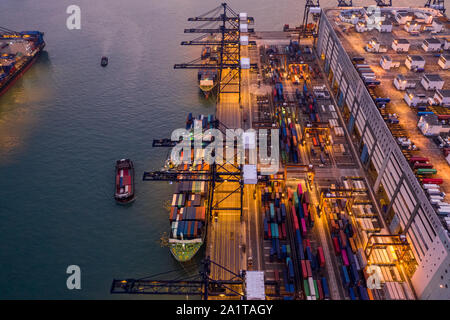 Kwai Tsing terminal per container da fuco view Foto Stock