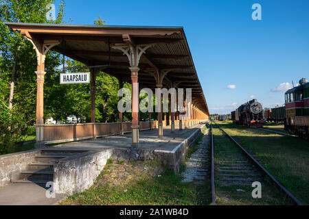 Piattaforma di Haapsalu stazione ferroviaria di Haapsalu, Estonia, paesi baltici, Europa Foto Stock