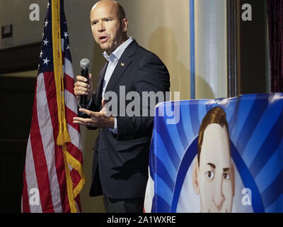 Città di Sioux, IOWA, USA. 28 Sep, 2019. 2020 presidenziale candidato democratico ed ex Maryland congressman John Delaney parla durante la contea di Woodbury democratici Harry Hopkins cena presso il Abu Bekr Shrine Temple nella città di Sioux, Iowa, sabato 28 settembre, 2019. Credito: Jerry Mennenga/ZUMA filo/Alamy Live News Foto Stock