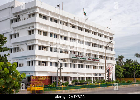 Pondicherry/India- 4 Settembre 2019: il Capo Segreteria Edificio, Governo di Pondicherry in Whitetown Foto Stock