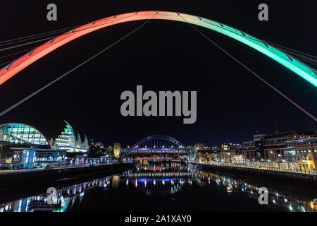 Newcastle Upon Tyne, Quayside di notte Foto Stock