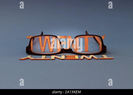 Una immagine concettuale illustrante 20-20 vision Foto Stock