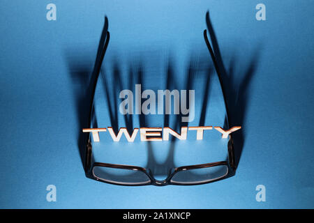 Una immagine concettuale illustrante 20-20 vision Foto Stock