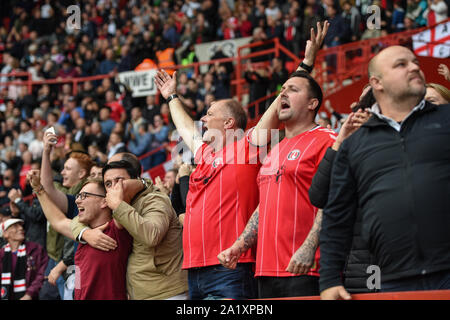 Il 28 settembre 2019, la valle, Charlton, Inghilterra; Sky scommessa campionato, Charlton vs Leeds United ; Charlton ventole celebrare vincendo 1-0 Credito: Phil Westlake/news immagini Foto Stock