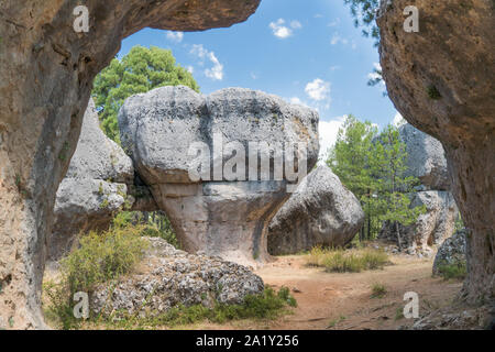 Ciudad Encantada (inglese: Città incantata), Spagna - 24 agosto 2019 - un sito geologico nei pressi della città di Cuenca Foto Stock