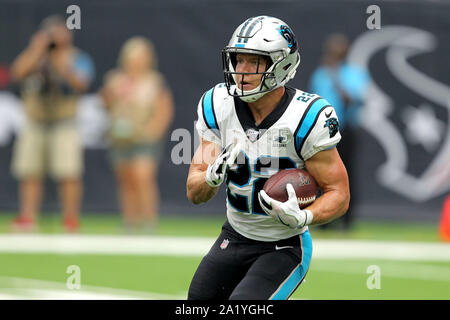 Houston, Texas, Stati Uniti d'America. 29Sep, 2019. Carolina Panthers running back Christian McCaffrey (22) porta la sfera upfield durante il secondo trimestre del NFL stagione regolare il gioco tra la Houston Texans e Carolina Panthers a NRG Stadium di Houston, TX il 29 settembre 2019. Credito: Erik Williams/ZUMA filo/Alamy Live News Foto Stock