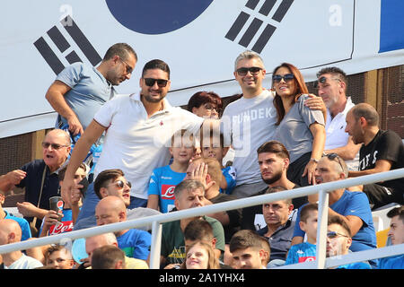 Napoli, Italia. 29Sep, 2019. Durante la serie di una partita di calcio SSC Napoli vs Brescia Calcio il 29 settembre 2019 presso il San Paolo Stadium (foto di Antonio Balasco/Pacific Stampa) Credito: Pacific Press Agency/Alamy Live News Foto Stock