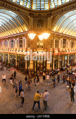 Mercato Leadenhall - creature notturne - Scultura nella città Foto Stock