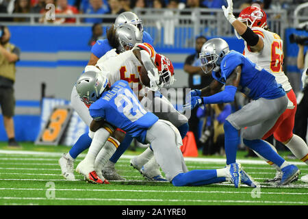 Detroit, Michigan, Stati Uniti d'America. 29Sep, 2019. Detroit, Michigan, Stati Uniti d'America. 29Sep, 2019. Detroit Lions S Tracy Walker (21) avvolge Kansas City Chiefs RB Darrel Williams (31) durante il gioco di NFL tra Kansas City Chiefs e Detroit Lions su Settembre 29, 2019 al Ford Field in Detroit, MI (foto di Allan Dranberg/Cal Sport Media) Credito: Cal Sport Media/Alamy Live News Credito: Cal Sport Media/Alamy Live News Foto Stock