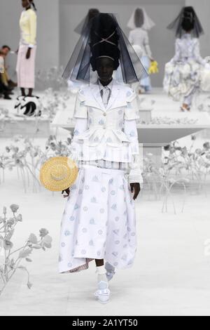 Parigi, Francia. 29 settembre 2019. THOM BROWNE SS20 pista durante la settimana della moda di Parigi - Paris, Francia 29/09/2019 | Utilizzo di credito in tutto il mondo: dpa picture alliance/Alamy Live News Foto Stock