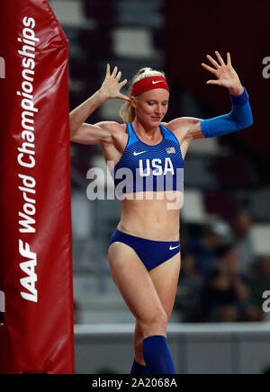 Doha in Qatar. 29Sep, 2019. Sandi Morris degli Stati Uniti reagisce durante le donne del pole vault finale al 2019 IAAF Campionati del Mondo a Doha, in Qatar, Sett. 29, 2019. Credito: Wang Lili/Xinhua/Alamy Live News Foto Stock