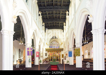 Interno navata, tutti i santi della Chiesa", Bishopgate, Wigan, Greater Manchester, Inghilterra, Regno Unito Foto Stock