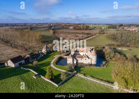 Francia, Cher, Berry, Boulleret, Buranlure CASTELLO (vista aerea) // Francia, Cher (18), Berry, Boulleret, château de Buranlure (vue aérienne) Foto Stock