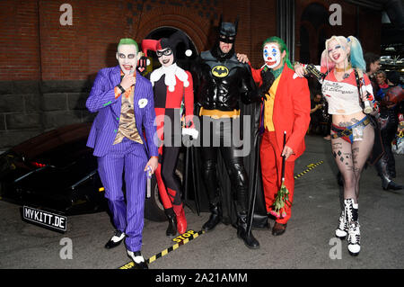 Berlino, Deutschland. 28 Sep, 2019. Joker, Harley Quinn e Batman Cosplayer a quarto comico tedesco con Berlino a Berlino. Berlino, 28.09.2019 | Utilizzo di credito in tutto il mondo: dpa/Alamy Live News Foto Stock