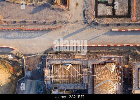 Vista aerea su un sito di costruzione di nuove case in costruzione Foto Stock