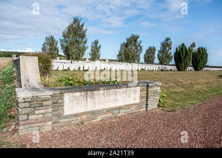 Il frutteto CWGC Cimitero Dump con vittime in gran parte dalla battaglia di Arras in 1917 Foto Stock